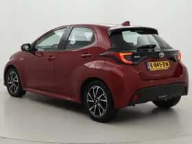 Toyota Yaris (2020) thumbnail 4