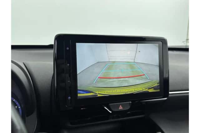 Toyota Yaris Cross (2022) thumbnail 5