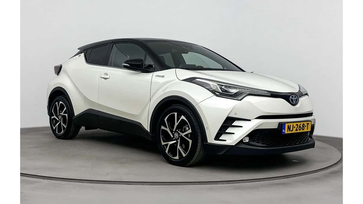 Toyota C-HR (2017) — foto 1
