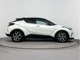 Toyota C-HR (2017) thumbnail 12