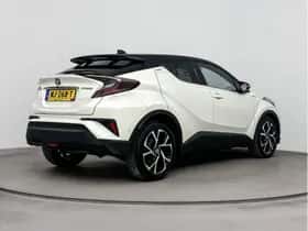 Toyota C-HR (2017) thumbnail 28