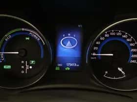 Toyota Auris (2016) thumbnail 3