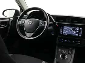 Toyota Auris (2016) thumbnail 26