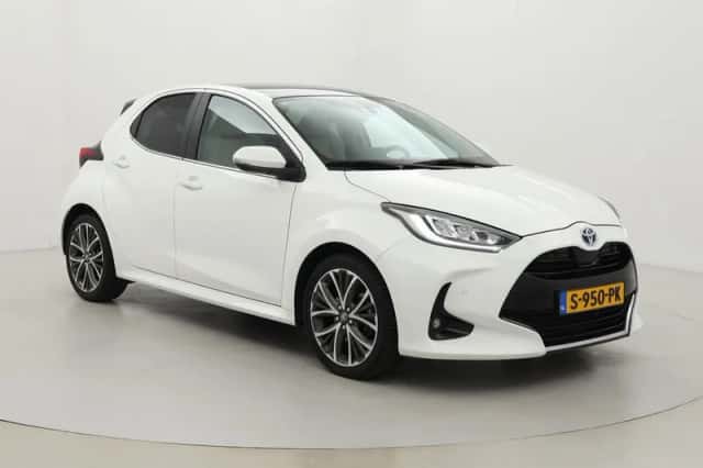 Toyota Yaris (2023) thumbnail 1