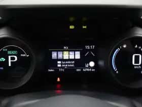 Toyota Yaris (2021) thumbnail 3