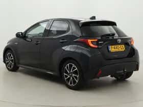 Toyota Yaris (2021) thumbnail 4