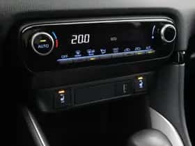 Toyota Yaris (2021) thumbnail 6