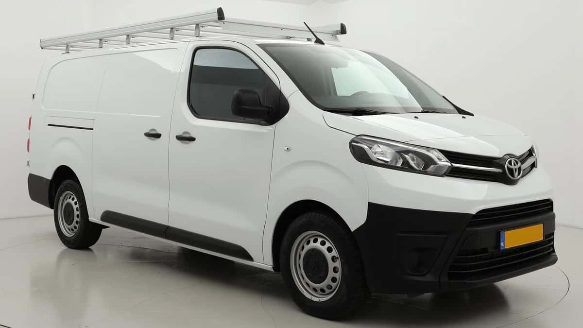 Toyota Proace (2024) — foto 1