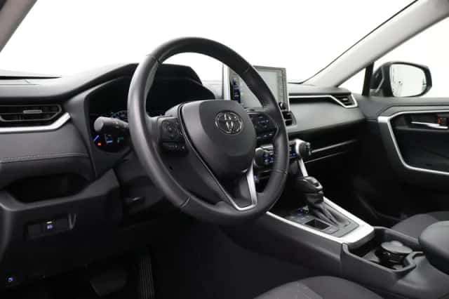 Toyota RAV4 (2020) thumbnail 2