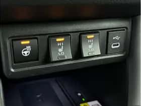 Toyota Corolla (2024) thumbnail 5