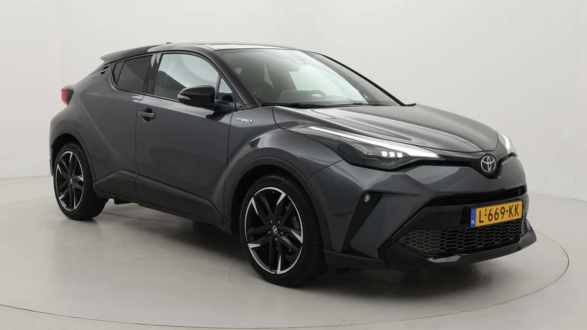 Toyota C-HR (2021) — foto 1