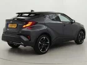Toyota C-HR (2021) thumbnail 36