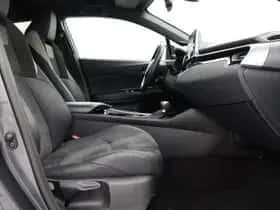 Toyota C-HR (2021) thumbnail 37