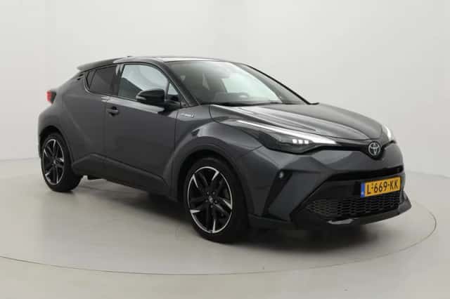 Toyota C-HR (2021) thumbnail 1