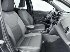 Toyota Yaris Cross (2025) thumbnail 23