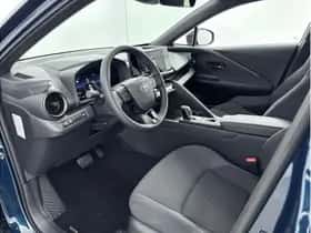 Toyota C-HR (2025) thumbnail 12