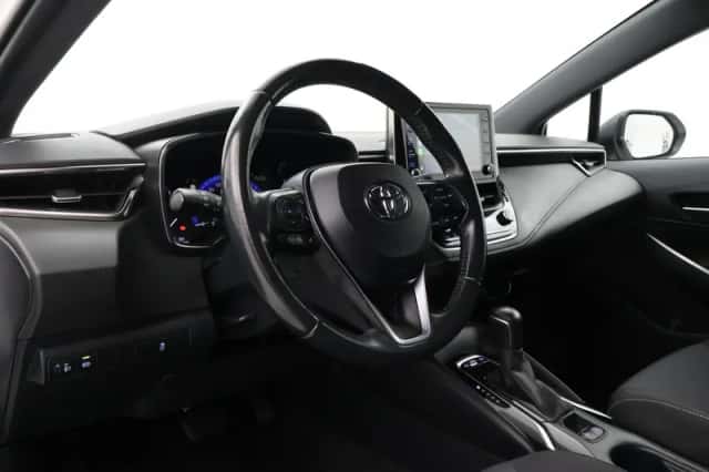 Toyota Corolla (2020) thumbnail 2