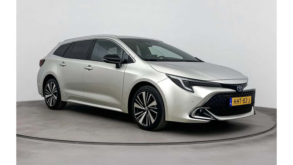 Toyota Corolla (2025) — foto 1