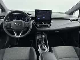 Toyota Corolla (2025) thumbnail 2
