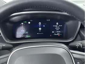 Toyota Corolla (2025) thumbnail 3