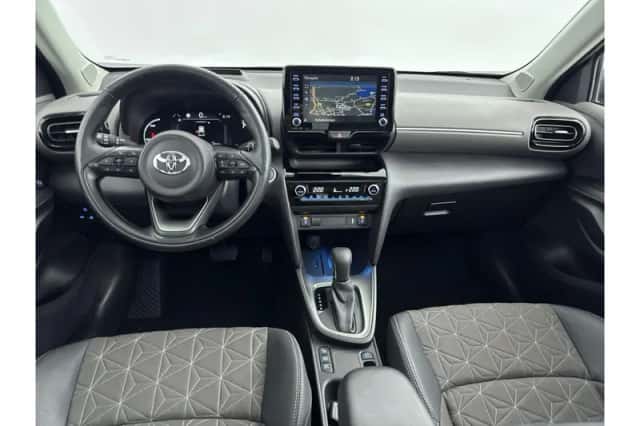 Toyota Yaris Cross (2022) thumbnail 2