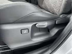 Toyota Yaris Cross (2022) thumbnail 17