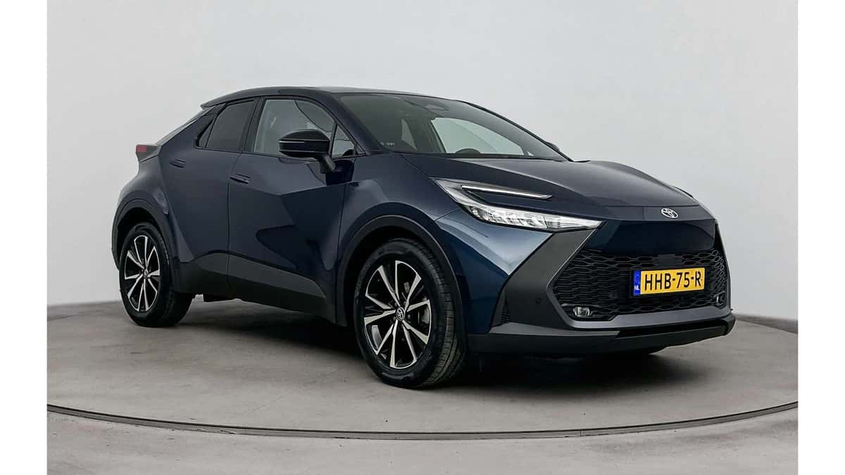 Toyota C-HR (2025) — foto 1