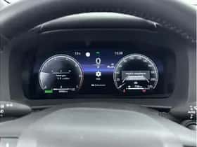 Toyota C-HR (2025) thumbnail 3