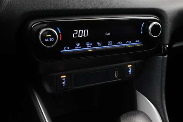 Toyota Yaris (2023) thumbnail 6