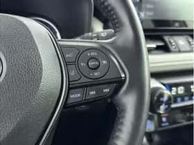 Toyota RAV4 (2022) thumbnail 18