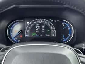 Toyota RAV4 (2022) thumbnail 3
