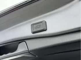 Toyota RAV4 (2022) thumbnail 7