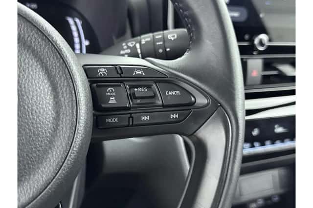 Toyota Yaris Cross (2025) thumbnail 6