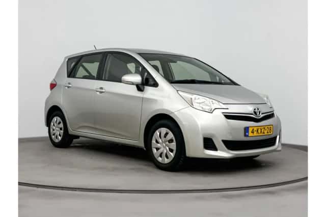 Toyota Verso-S (2013) thumbnail 1