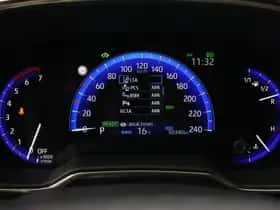 Toyota Corolla (2021) thumbnail 3