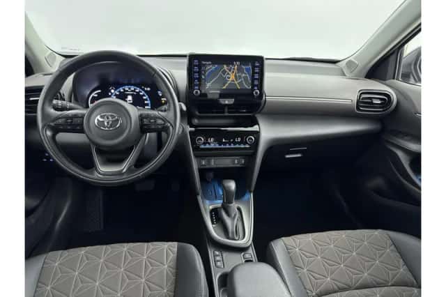 Toyota Yaris Cross (2022) thumbnail 2
