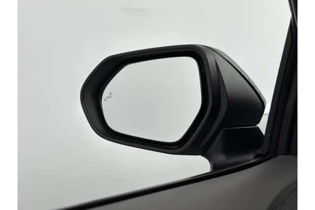 Toyota Yaris Cross (2022) thumbnail 5
