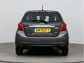 Toyota Yaris (2015) thumbnail 15