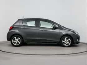 Toyota Yaris (2015) thumbnail 17