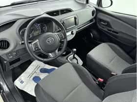 Toyota Yaris (2015) thumbnail 21