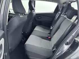 Toyota Yaris (2015) thumbnail 29