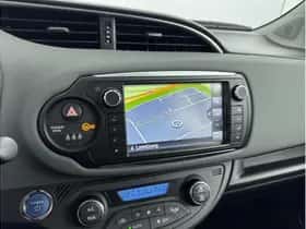 Toyota Yaris (2015) thumbnail 5