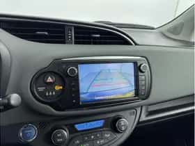 Toyota Yaris (2015) thumbnail 6