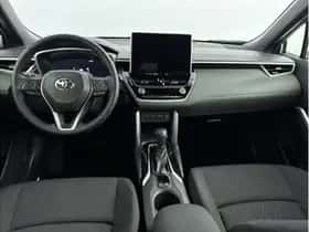Toyota Corolla (2025) thumbnail 2