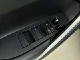 Toyota Corolla (2025) thumbnail 12