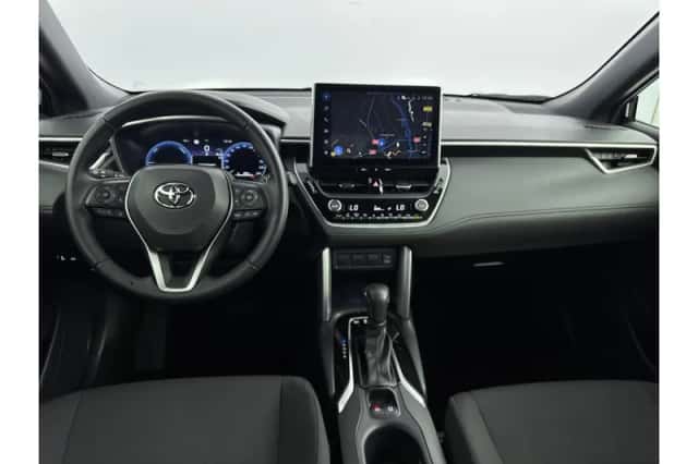 Toyota Corolla (2025) thumbnail 2