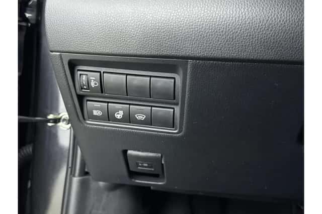 Toyota Yaris Cross (2025) thumbnail 5