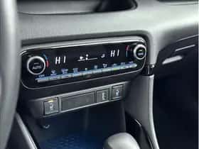 Toyota Yaris (2023) thumbnail 6