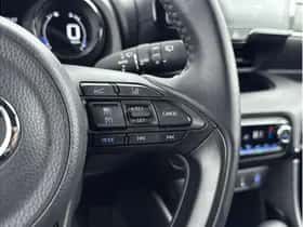 Toyota Yaris (2023) thumbnail 9