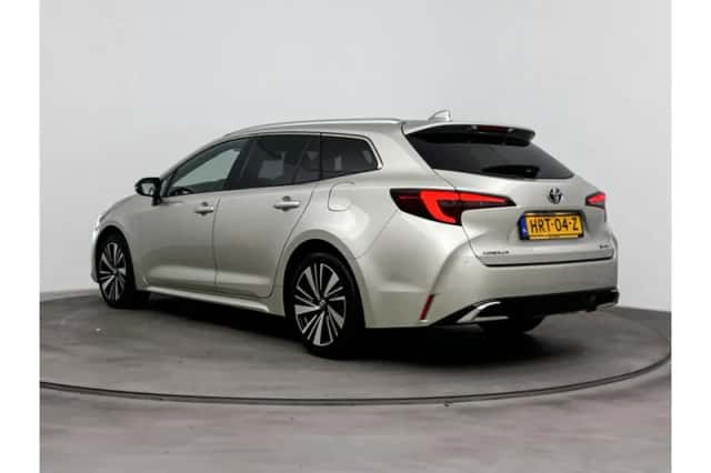 Toyota Corolla (2025) thumbnail 4